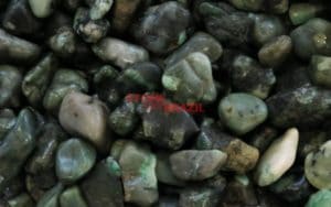 Emerald - Tumbled Stone